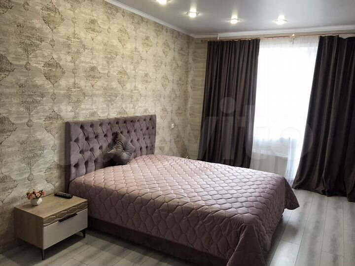 2-к. квартира, 56 м², 1/9 эт.