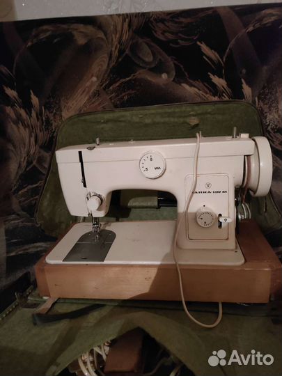 Швейная машина чайка 132м