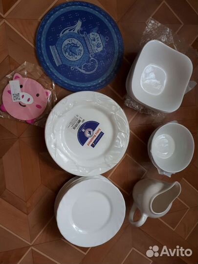 Тарелки белые люминак Молочник Все для чая