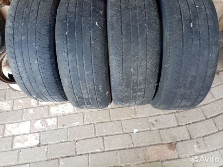 Dunlop DT-2 235/55 R19