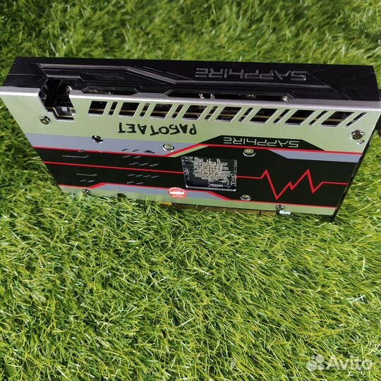 Игровая видеокарта sapphire RX 570 8Gb отличная