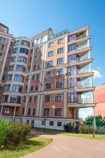 3-к. квартира, 140 м², 6/9 эт.