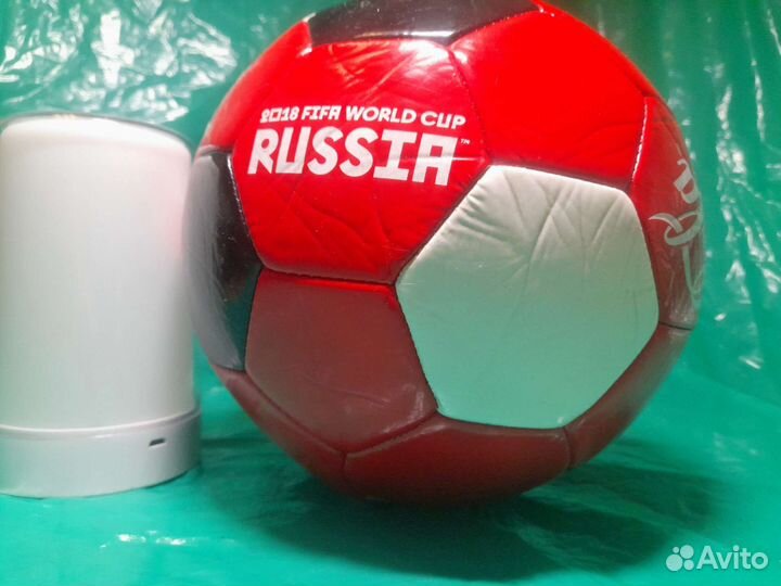 Футбольный мяч кока кола