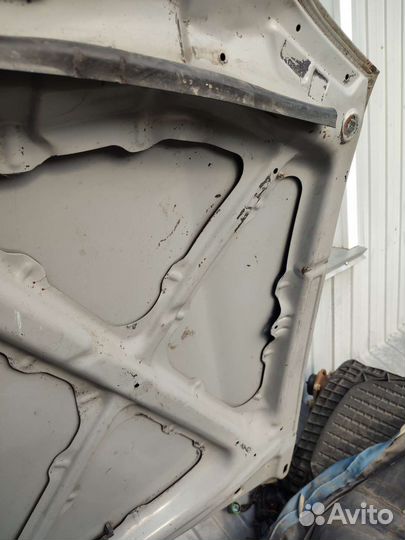 Капот на toyota caldina б/у 2002г. Подогрев тасола