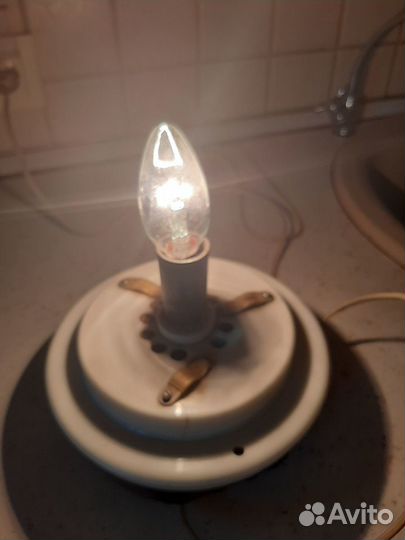 Светильник с радио