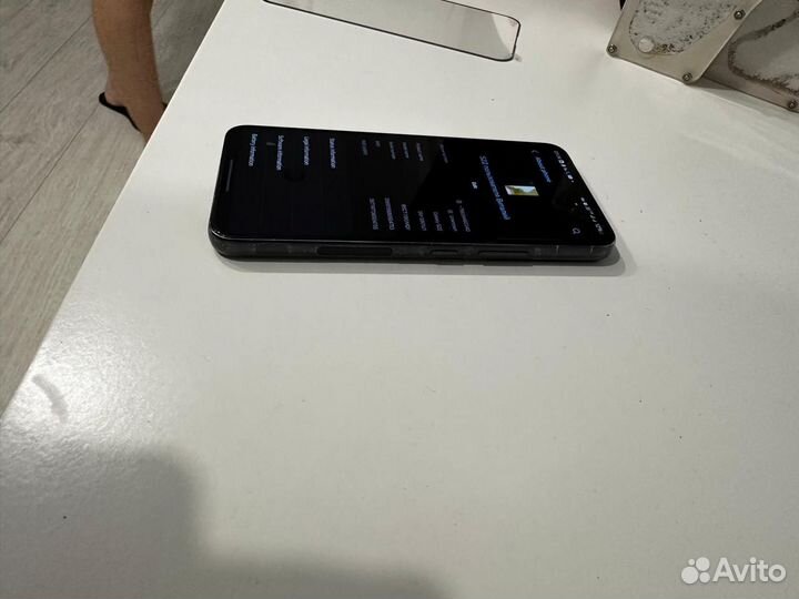 Samsung Galaxy S22, 8/256 ГБ