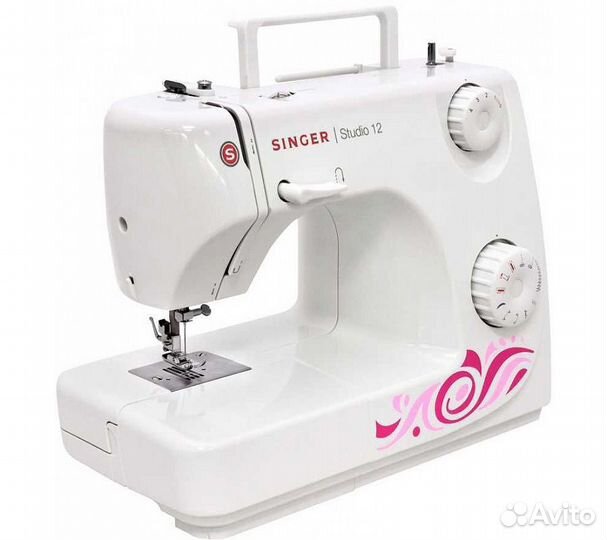 Швейная машина Singer Studio 12 белый