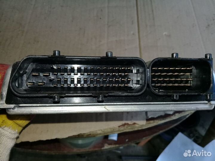 Эбу контроллер мозги audi A6 C5 двс 2.4 AGA