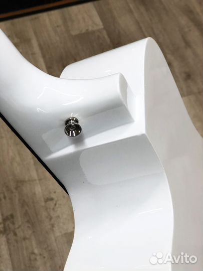 Акустическая гитара