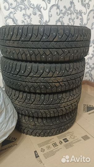 Bridgestone Ice Cruiser 7000 185/65 R15 88T