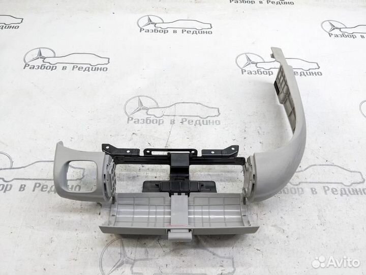 Вещевой отсек w220 S-class 113.966 19.05.2005