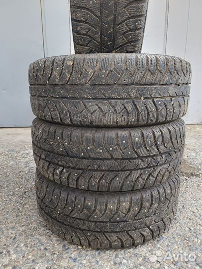 Bridgestone Ice Cruiser 7000S 225/60 R17 99T