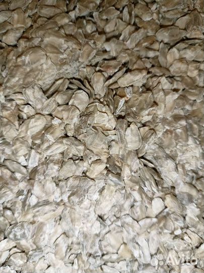 Жмых подсолнечника, льна, конопли и др