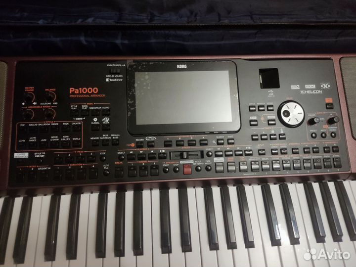 Синтезатор Korg Pa1000