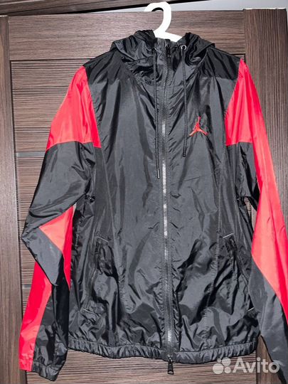 Ветровка Jordan