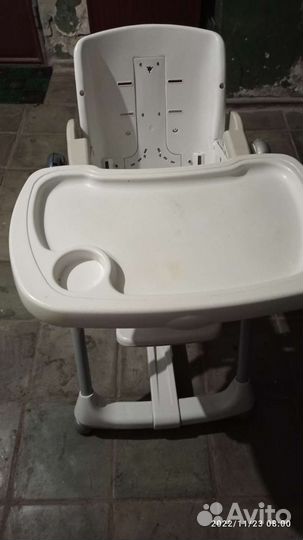 Стульчик для кормления peg perego