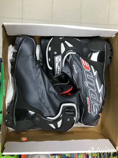 Лыжные ботинки новые Fischer