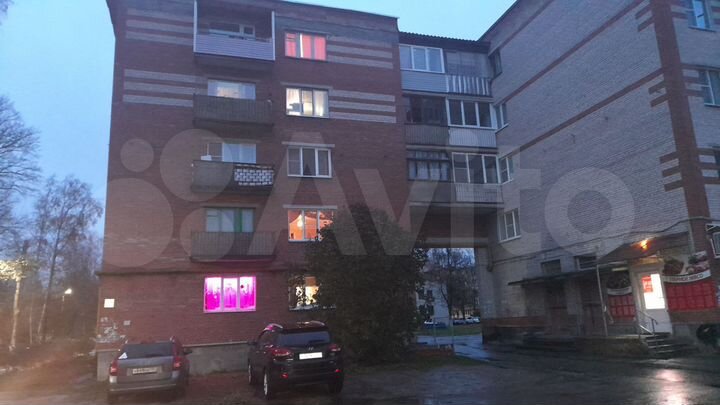 2-к. квартира, 43 м², 5/5 эт.