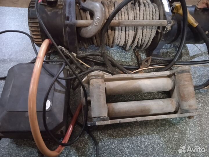 Лебедка электрическая автомобильная