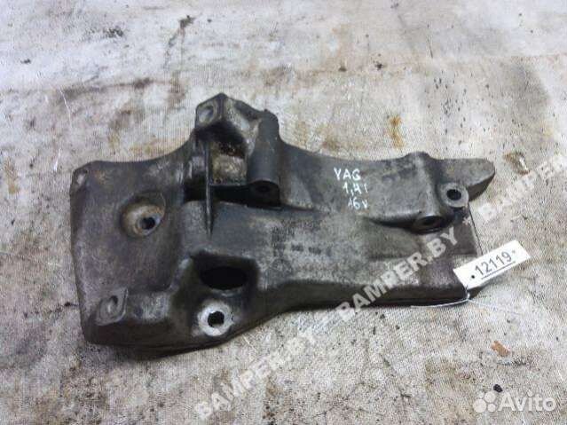 Кронштейн генератора Volkswagen Lupo 036145169g