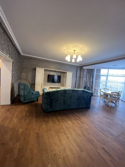 3-к. квартира, 153 м², 8/13 эт.