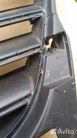 Решетка радиатора Passat B6