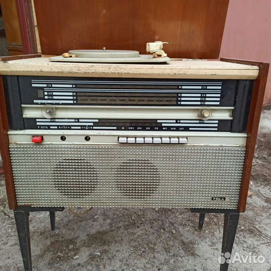 Радиола Урал -2
