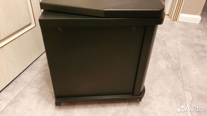 Тумба под телевизор бу массив