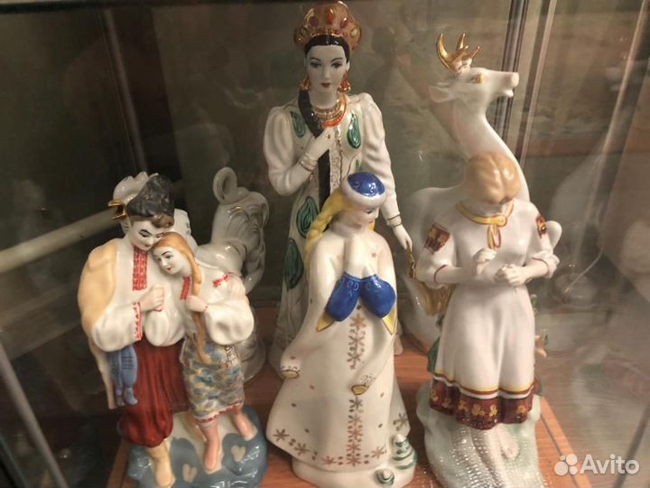 Фарфоровые статуэтки