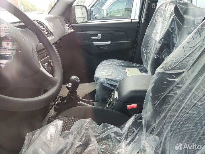 УАЗ Patriot 2.7 МТ, 2024