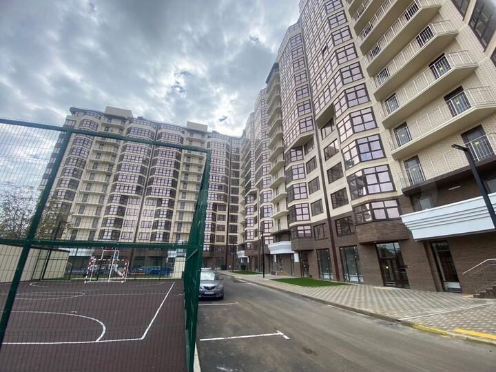 2-к. квартира, 73 м², 4/14 эт.