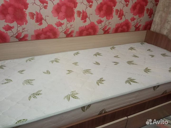 Продаётся кровать