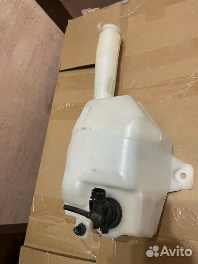 Бачок стекло омывателя mazda 6gg