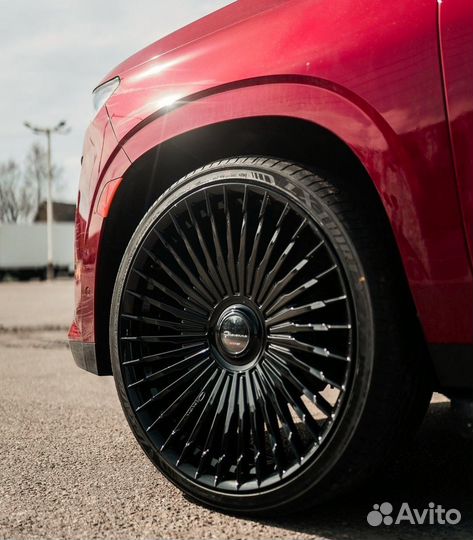 Американские диски Giovanna R 24 для Escalade