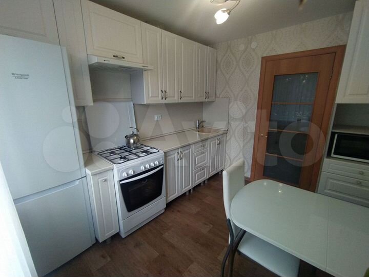 2-к. квартира, 57,5 м², 1/2 эт.