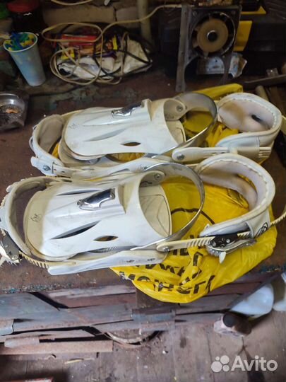 Крепления для сноуборда Bonza