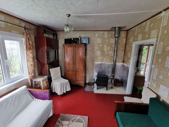 Дача 42 м² на участке 4,6 сот.