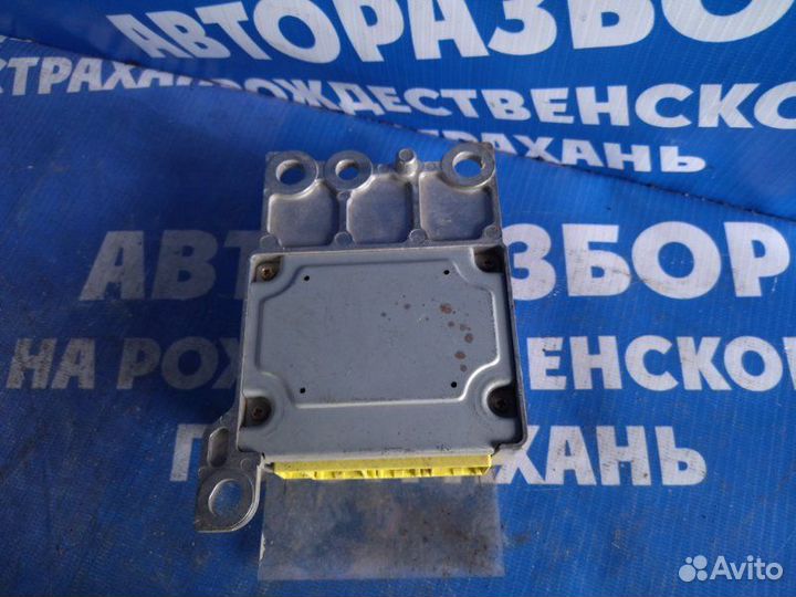 Блок управления airbag Nissan Bluebird хэтчбек