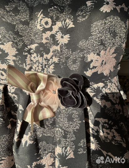 Платья для девочки нарядные с блёстками, вышивкой