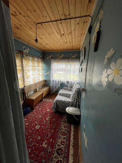 Дом 30 м² на участке 5 сот.