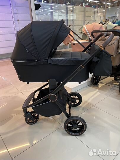 Коляска Carrello Epica