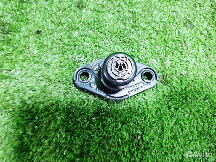 Направляющая сдвижной двери volkswagen Caddy 3 20