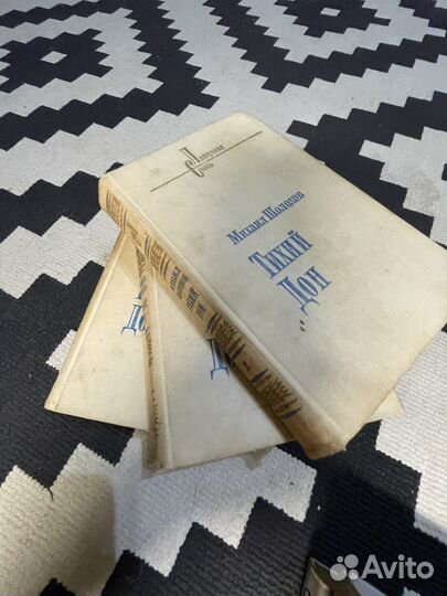 Книги классика 1972-1988 года, разбираем шкаф