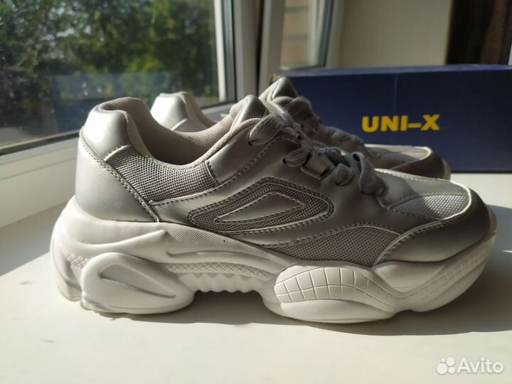 Кроссовки женские uni-x