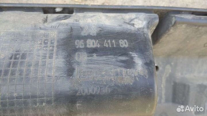 Кронштейн заднего бампера Пежо 308