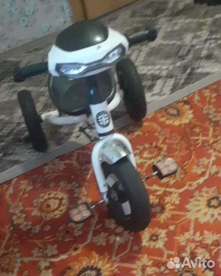 Детский трехколесный велосипед бу