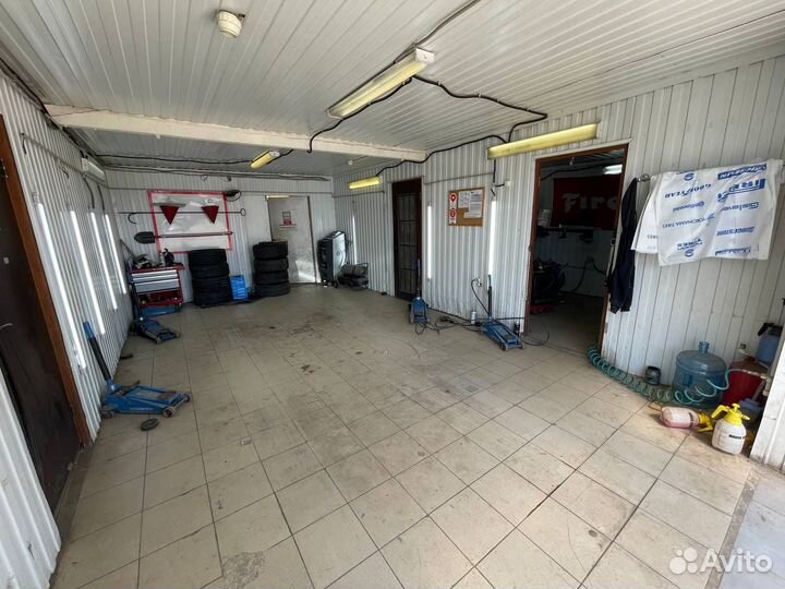 Triangle Trin PL02 295/35 R21