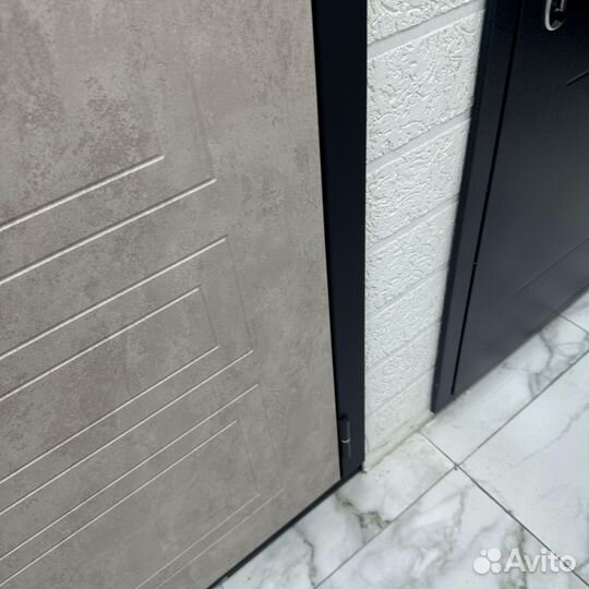 Двери входные