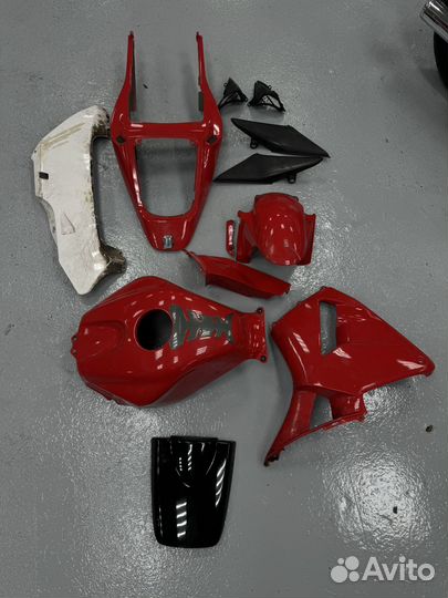 Остатки пластика Honda CBR600RR 2003-2004