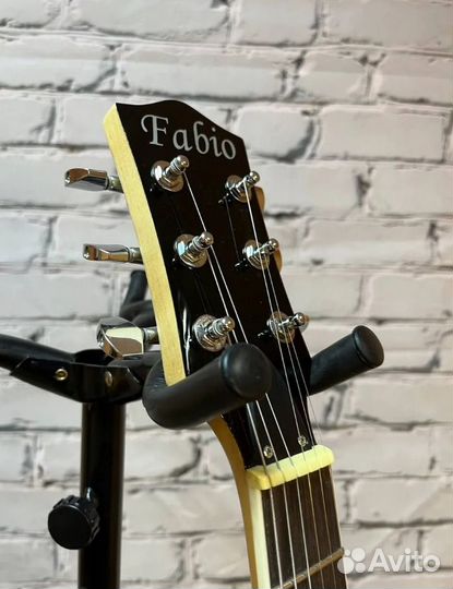 Электрогитара Fabio LP02